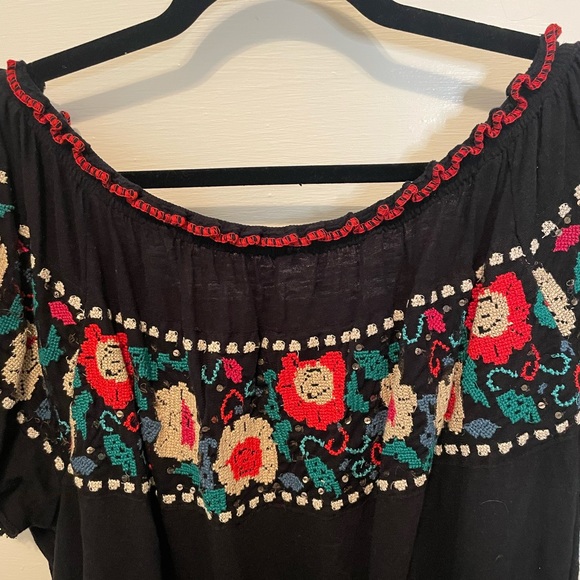 FREE PEOPLE Black Off The Shoulder Floral Embroidered Top - Picture 3 of 6